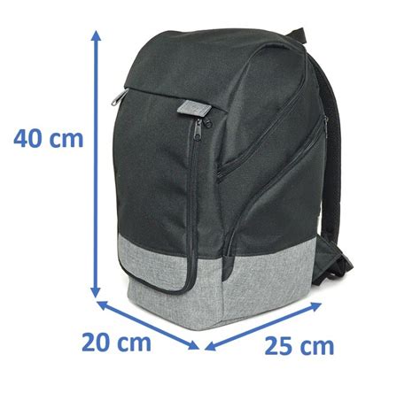 backpack 40cm x 20cm 25cm.